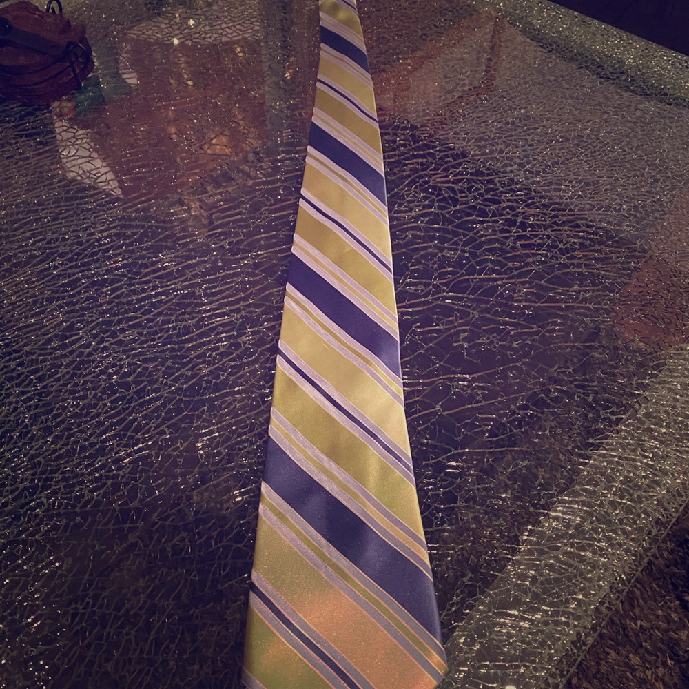 Jones New York Tie - subtle statement made!